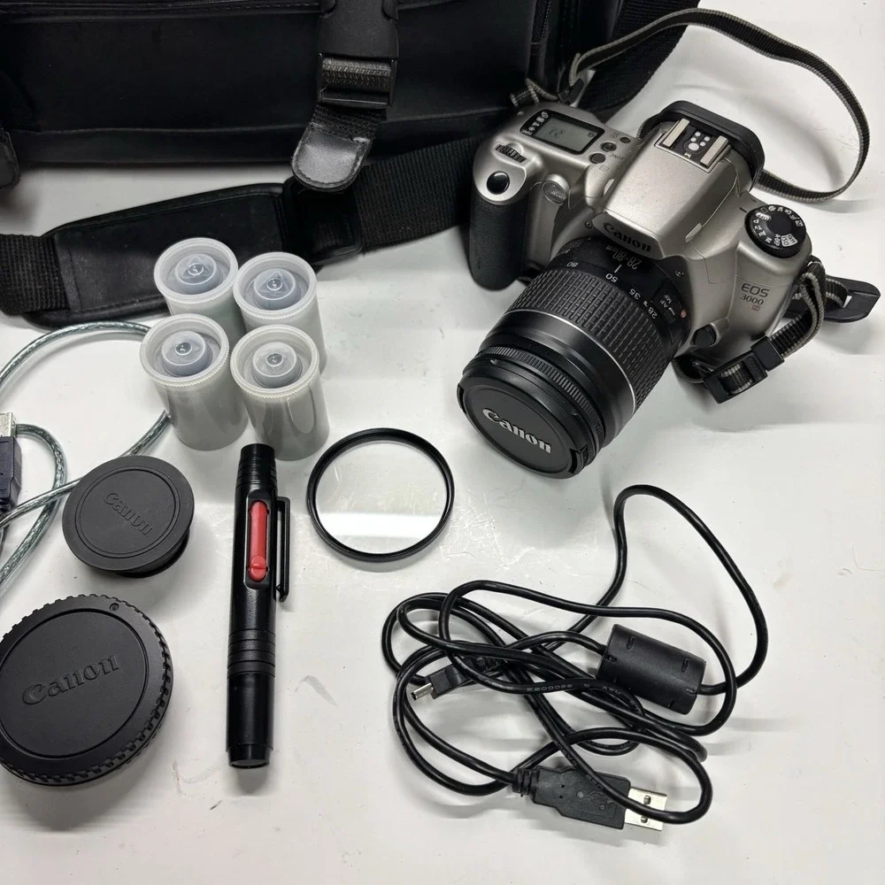 Canon EOS 3000N 35mm Film Camera With Canon 28-80mm Lens Bag Films Filter Bundle - Picture 4 of 16